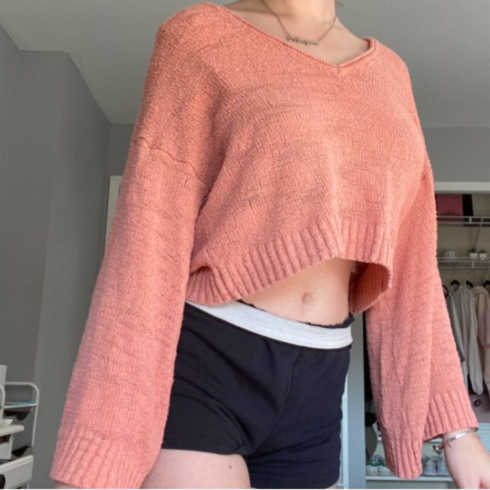 Flowy Sweater - Picture 3 of 4